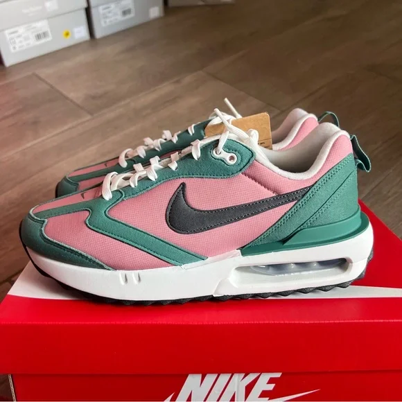 Nike Air Max Dawn - Picture 5 of 14